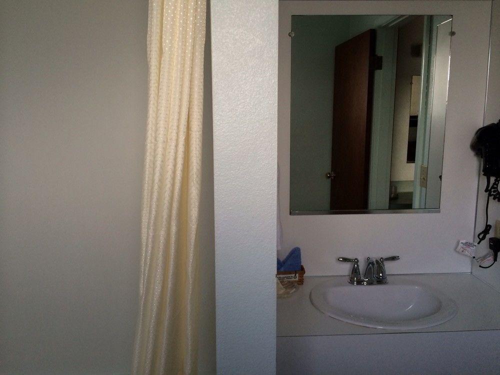 גולד ביץ' Azalea Lodge מראה חיצוני תמונה