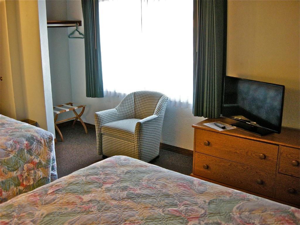 גולד ביץ' Azalea Lodge מראה חיצוני תמונה