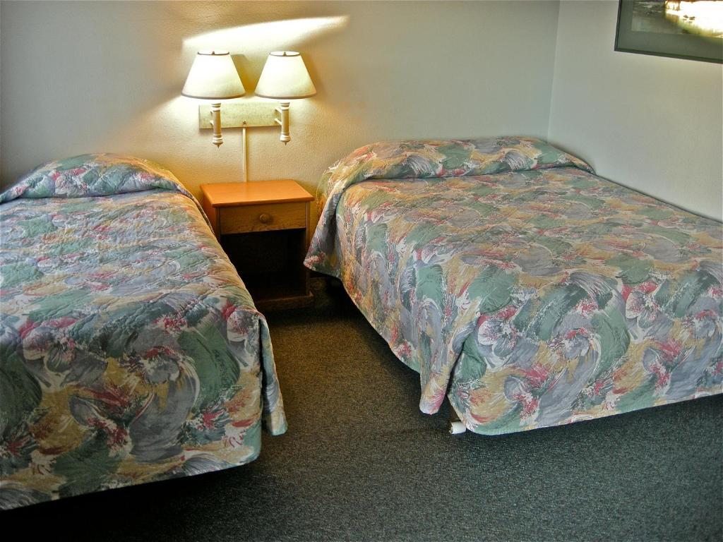 גולד ביץ' Azalea Lodge מראה חיצוני תמונה
